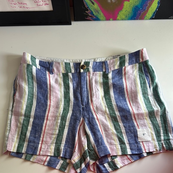 Old Navy Striped Multicolor Women's Shorts NWT - Picture 1 of 6
